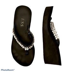 💖Guess Sparkly Black Platform Flipflops SZ 6